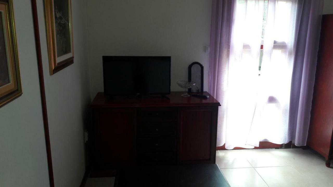 Apartments Picasso Komiža Zewnętrze zdjęcie