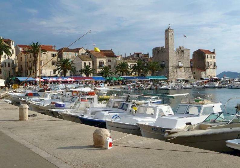 Apartments Picasso Komiža Zewnętrze zdjęcie