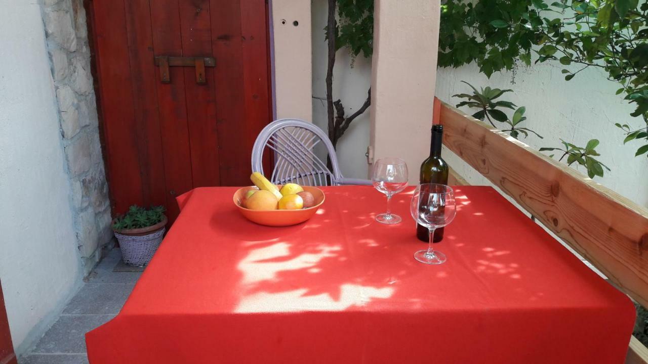 Apartments Picasso Komiža Zewnętrze zdjęcie